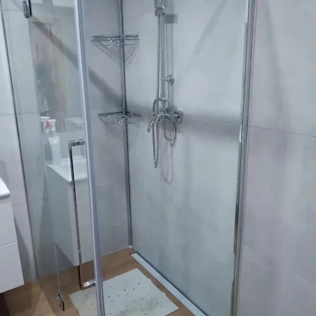 شقة Apartament Gdanski